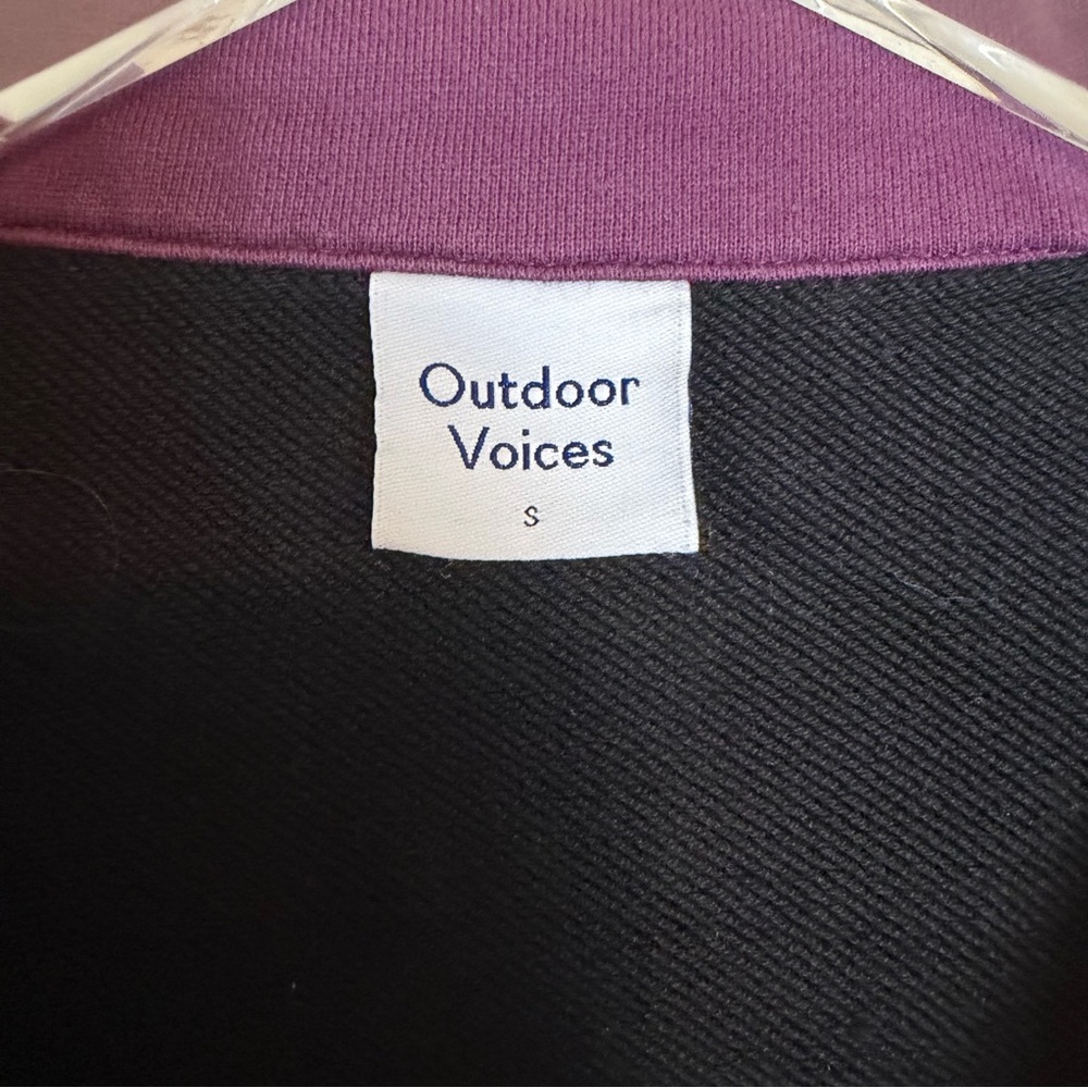 Outdoor Voices Pickup 1/4 Zip Black Kalamata Sweatshirt - Picture 5 of 6